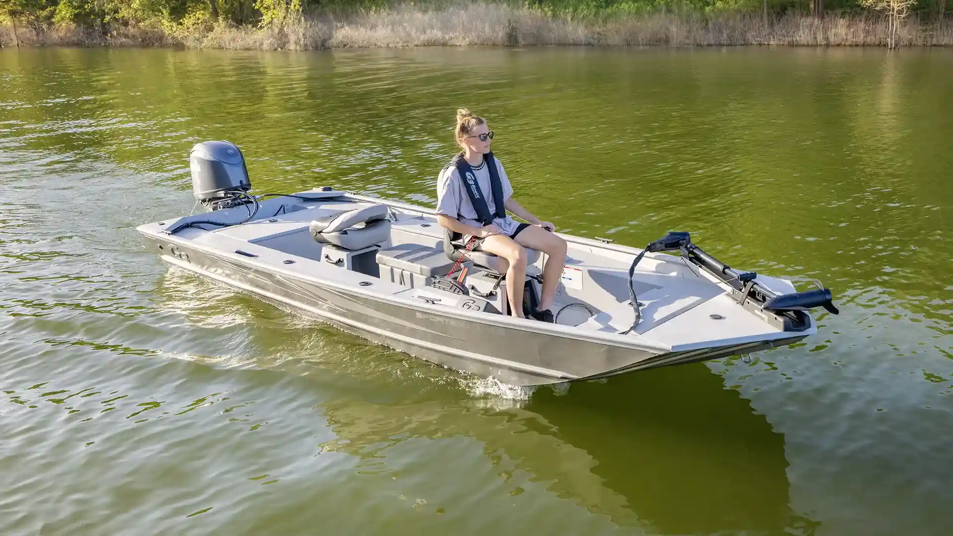 Bay 17 Running L R 2 (1)