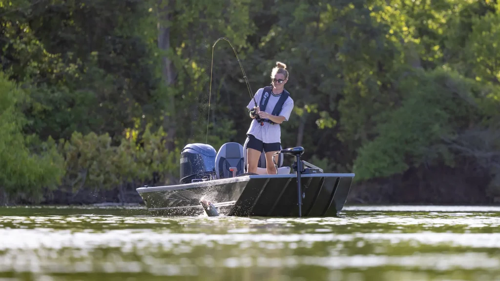 Sportsman 1610 SS Fish On 3