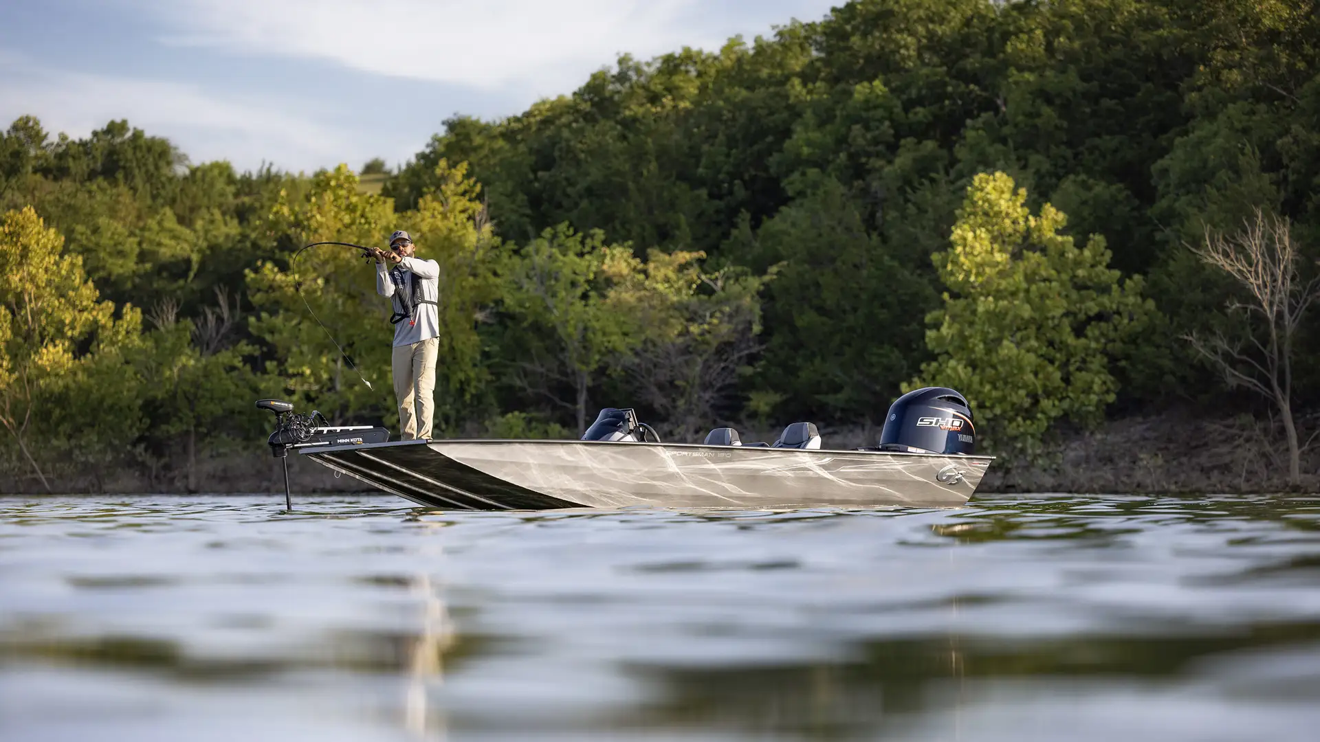 Bay 17 Running R L 2