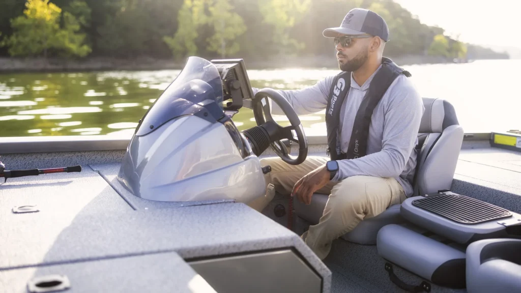Sportsman 1910 Lifestyle at the Helm